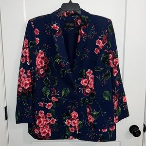 Beautiful 🤩 Navy Floral Printed Crepe Blazer